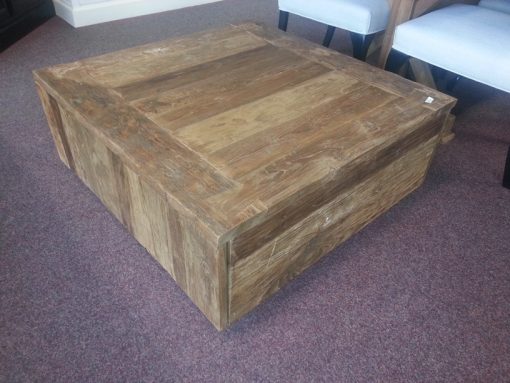 Rustieke teak salonkist
