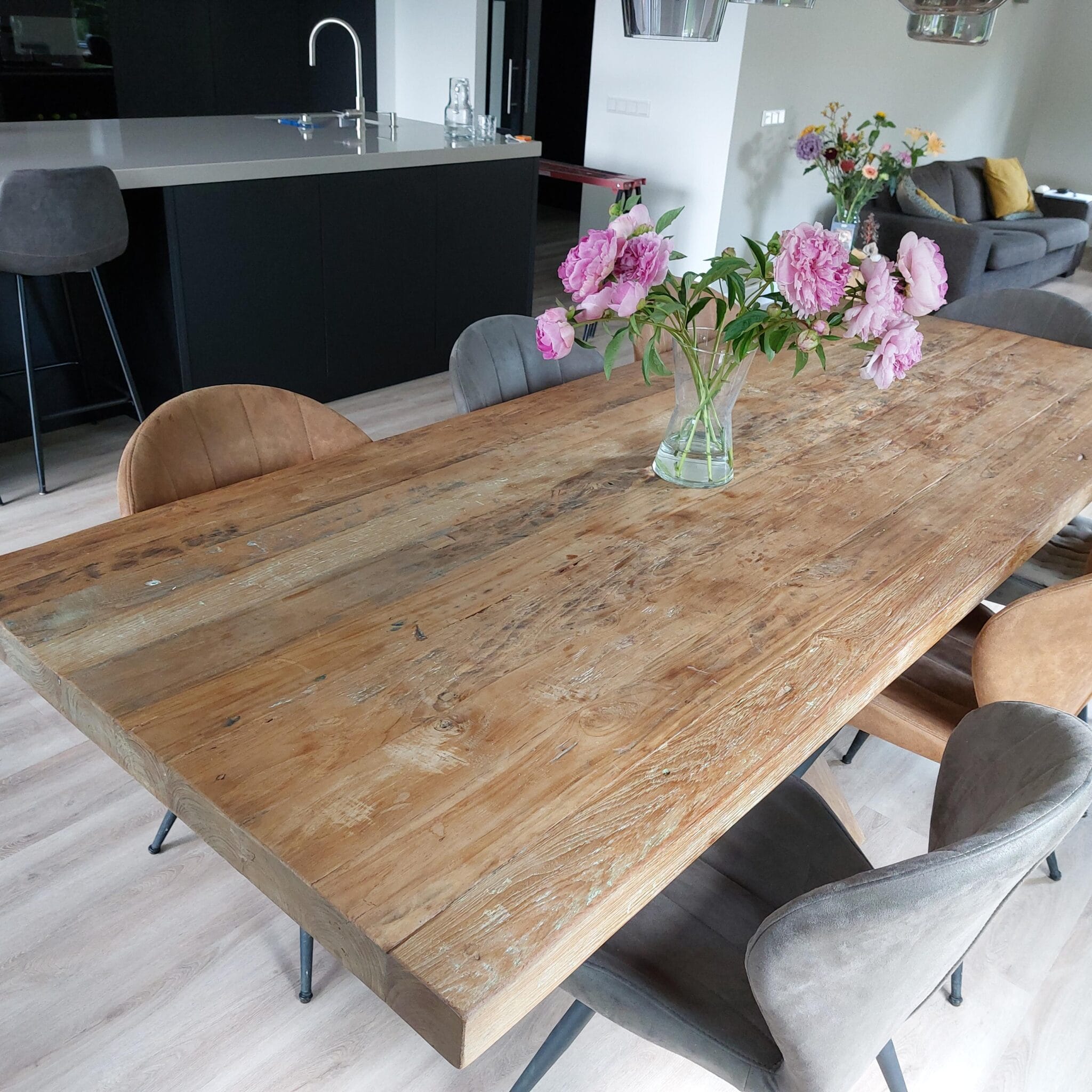 Tafel met houten matrixpoot - Specialist in Teak Maatwerk