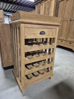 Alternative view of Massieve Teakhouten Wijnkast