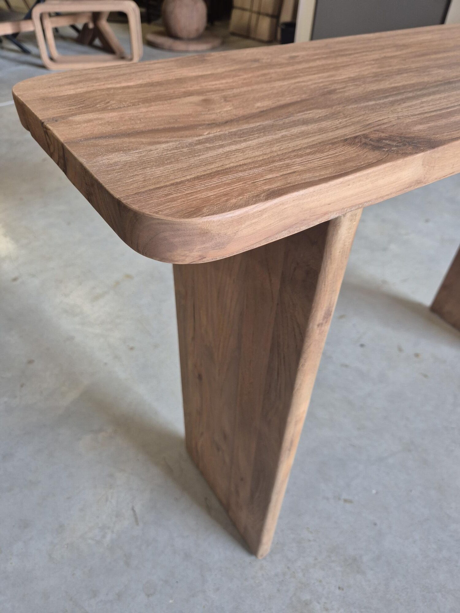 Massief teakhouten sidetable 120 cm met afgeronde hoeken - Afbeelding 2