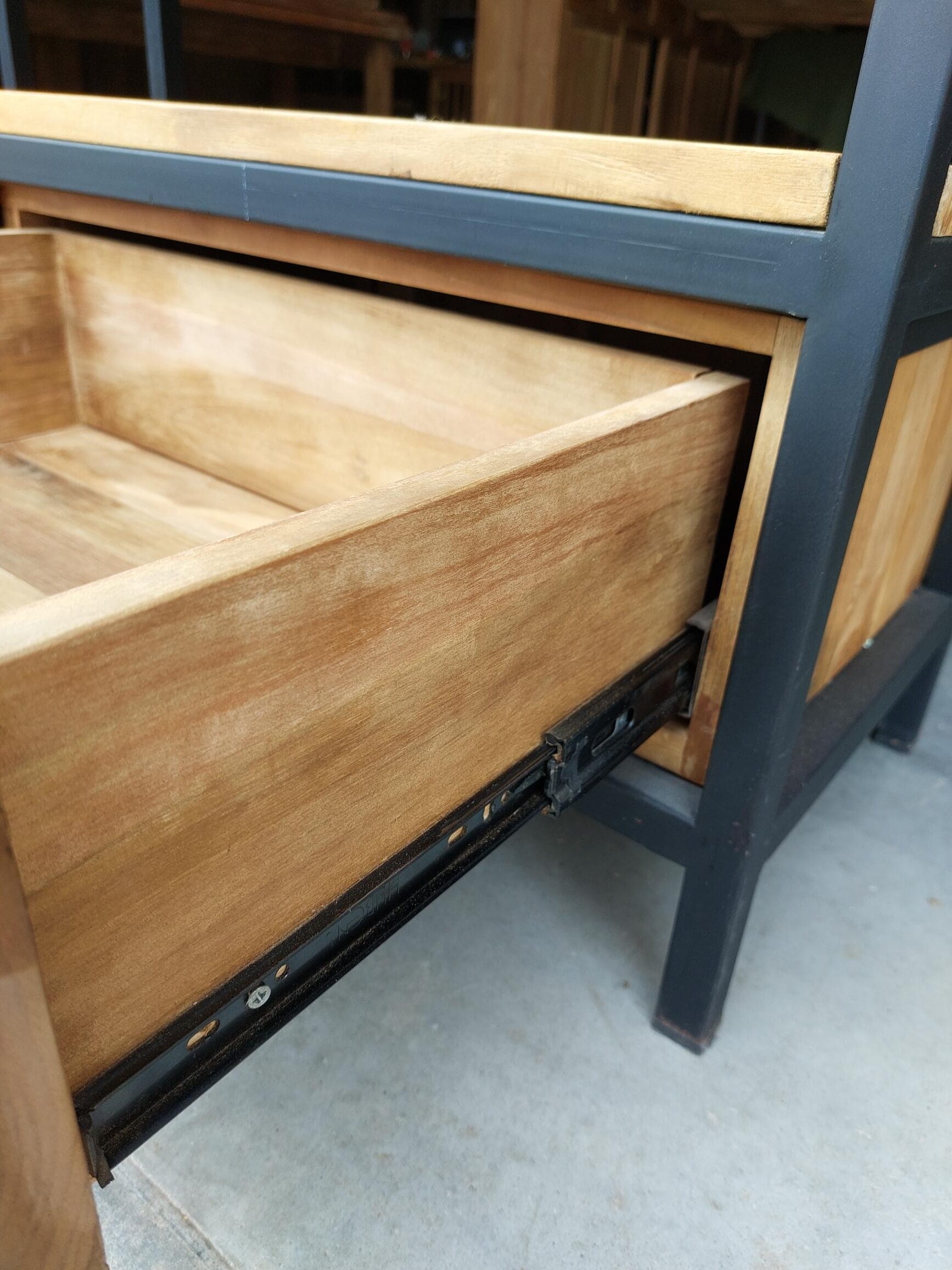 Industriële Teakhouten Vakkenkast met Staal - 110 cm - Afbeelding 4