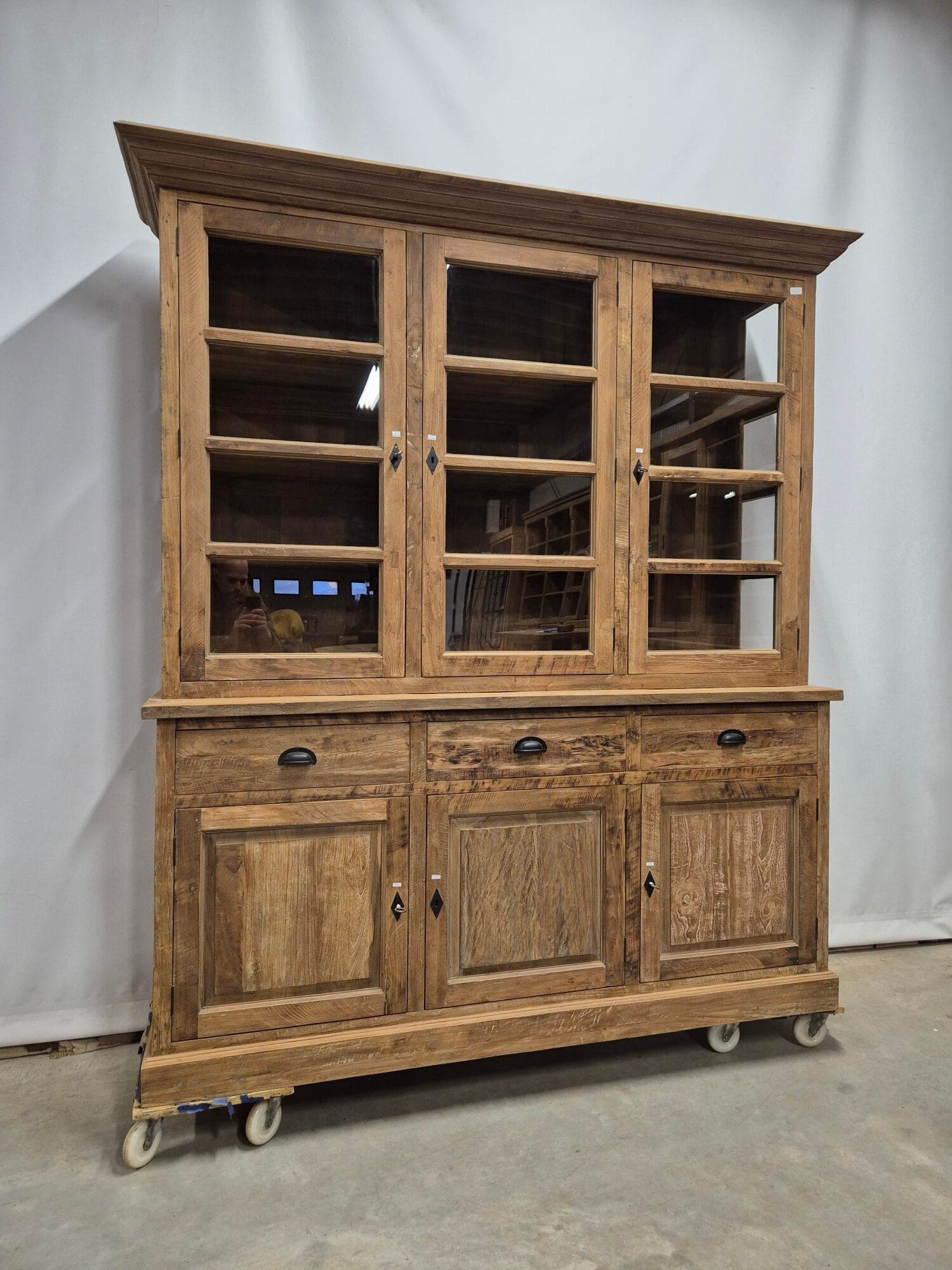 Teakhouten Buffetkast Glas Zijkanten - 180 x 220 cm - Afbeelding 2
