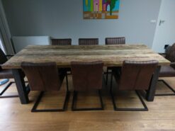 Grof houten tafel 240cm