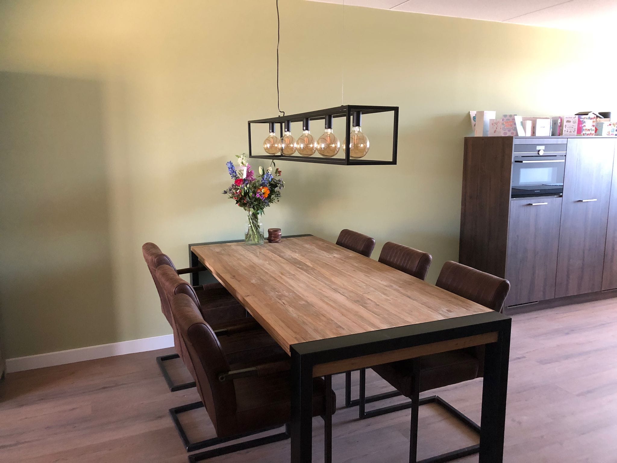 Industriële Teak Tafel 220x100 cm - Staal in Blad Oud Hout - Afbeelding 3