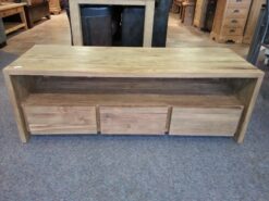 Strakke teak tv meubel